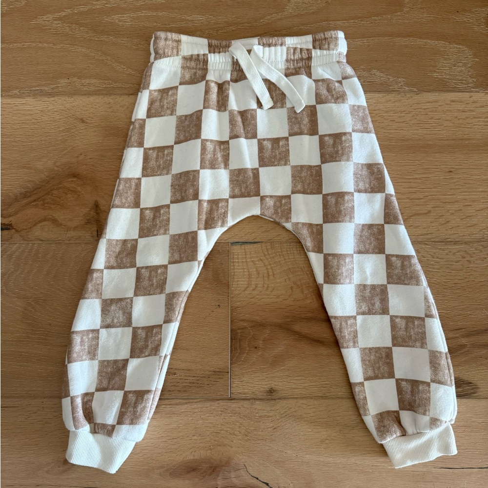 Checkered sweatpants